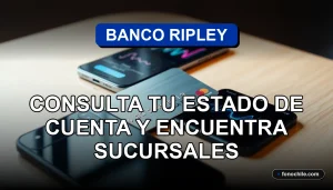 Una tarjeta de crédito moderna de Banco Ripley descansa sobre una mesa de madera clara junto a un teléfono inteligente que muestra gráficos abstractos.