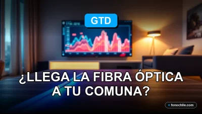 Un cable de fibra óptica de color azul brillante se extiende sobre un mapa digital de Chile, representando la expansión de la cobertura de internet de alta velocidad.