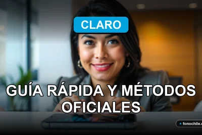 Mujer consultando su deuda con Claro en su teléfono móvil de forma segura.