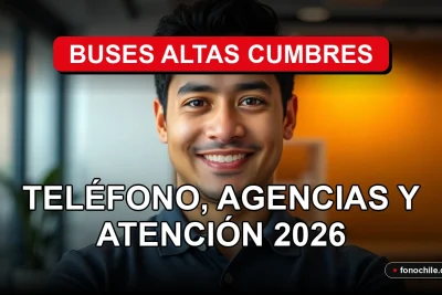 Agente de servicio al cliente de Buses Altas Cumbres sonriendo con atención profesional.