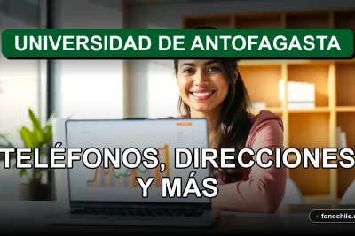Información de contacto de la Universidad de Antofagasta en pantalla digital