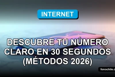 Un teléfono móvil moderno con pantalla que muestra gráficos abstractos de colores, reposando sobre una mesa de diseño minimalista.