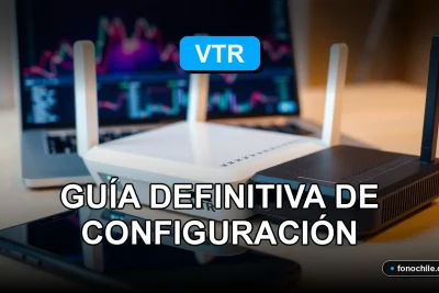 Optimización de Internet VTR 2026, configuración de router y módem en mesa moderna