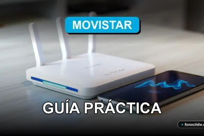 Optimizar la velocidad de Internet Movistar en 2026 con un router de última generación en un escritorio moderno.