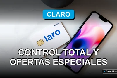 Una tarjeta SIM prepago de Claro sobre una superficie moderna, con un teléfono inteligente mostrando gráficos abstractos de colores.