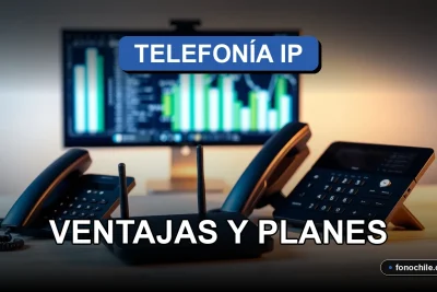 Servicios de telefonía IP empresarial en Chile mostrando gráficos abstractos en pantallas de dispositivos modernos.