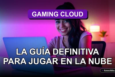 Joven chilena disfrutando de videojuegos en la nube con Gaming Cloud 2026 en su laptop, sin retrasos.