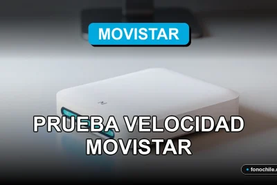 Prueba de velocidad de internet de Movistar en un moderno router sobre escritorio con gráficos abstractos en pantalla.
